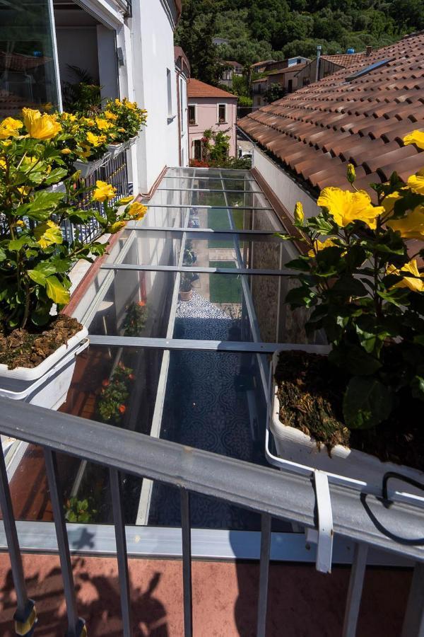 Ispani Inn Resort מראה חיצוני תמונה